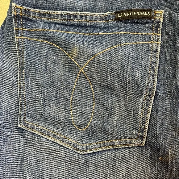 Calvin Klein Jeans in Deep Blue - Picture 2 of 9